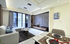 東區崇善住商合一精裝四房車墅