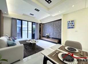 東區崇善住商合一精裝四房車墅