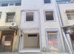 新屋高鐵南路旁透天