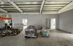 琪琪🐝推~苗栗交流道旁挑高廠房