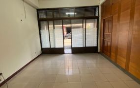 關西黃金屋店住兩用