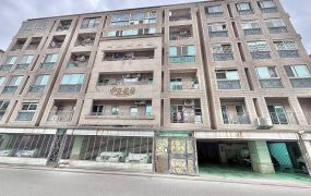 永慶許書豪★羅東伊莎城堡平面車位套房