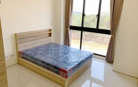 森林園區電梯角間透店套~好停車