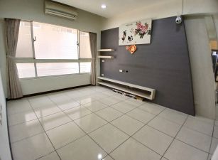 龍山國小3房+平面車位