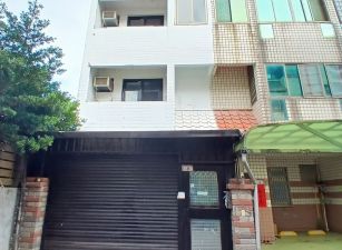 近青埔邊間美透天