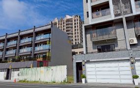 土地珠寶專才~仁武澄清湖生活圈85坪建地