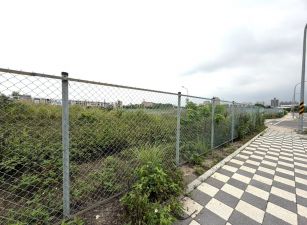 正體育園區~~雙面臨路建地