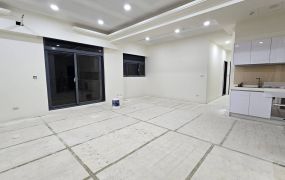 高鐵A18景觀3房車