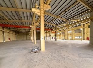 近楊梅校前交流道全新SRC可廠登廠房