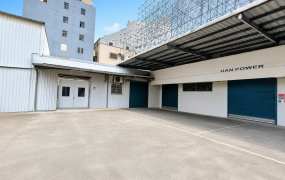 南崁交流道旁腹地廠房