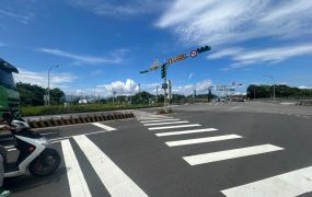 龍潭高原交流道旁建地