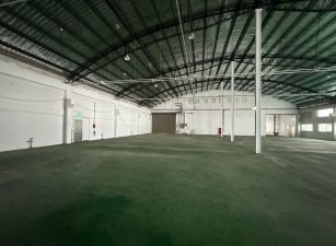 新竹香山工業區挑高6.5米廠房 &bull;   新竹廠房買賣/工業地/建地/徵收農地/廠房出租