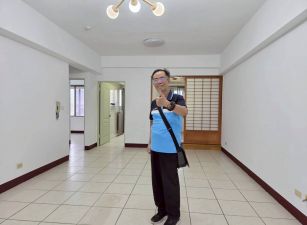 專任~近松竹國小【文心中華】高樓層3房雙陽台平車台中買屋賣房 土地王劉志忠