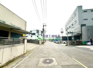高原交流道新穎RC合法千坪廠房｜有碼頭貨梯｜大腹地