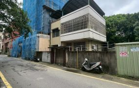 *專* 新竹/東區【文教特區】大地坪 邊間透天~