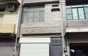湖內近RK8捷運站全棟翻新透天