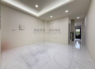 仁德保安路車庫透天