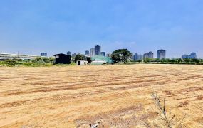 十三期文心南路捷運線旁建地  