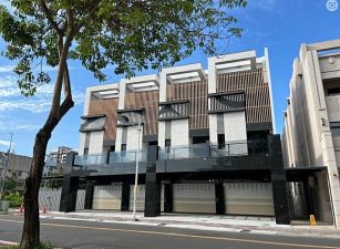 屏東市崇蘭區黃金店住透天出租